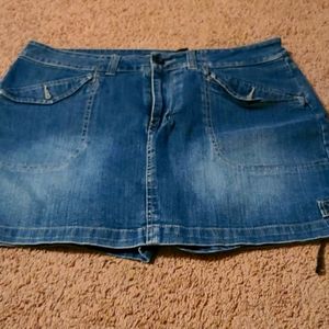 Maurice Jean skort size 16